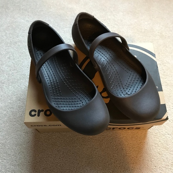 alice work flat crocs